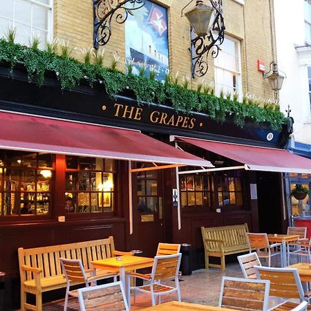 The Grapes Pub Hotell Southampton Eksteriør bilde